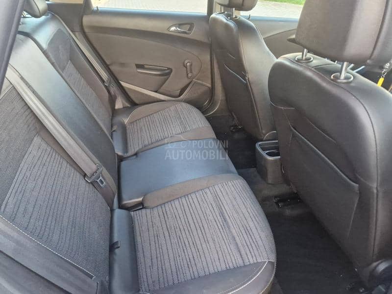 Opel Astra J 1.6 CDTI