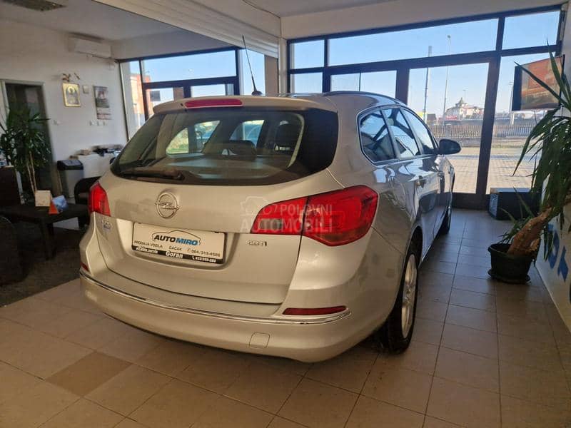 Opel Astra J 1.6 CDTI