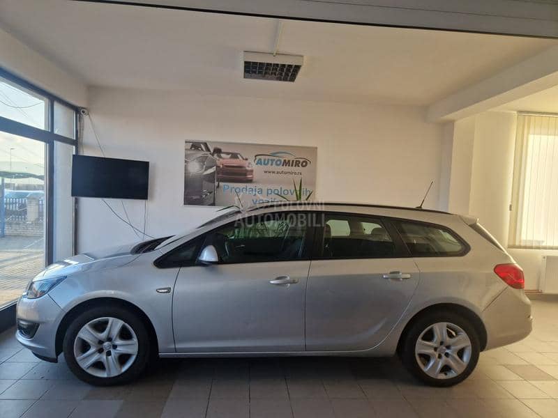 Opel Astra J 1.6 CDTI