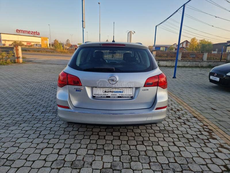 Opel Astra J 1.6 CDTI