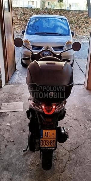 Piaggio Library S