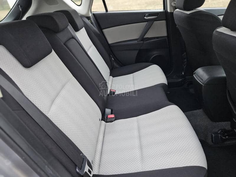 Mazda 3 M.A.Z.D.A 3.C.E