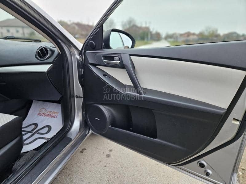 Mazda 3 M.A.Z.D.A 3.C.E