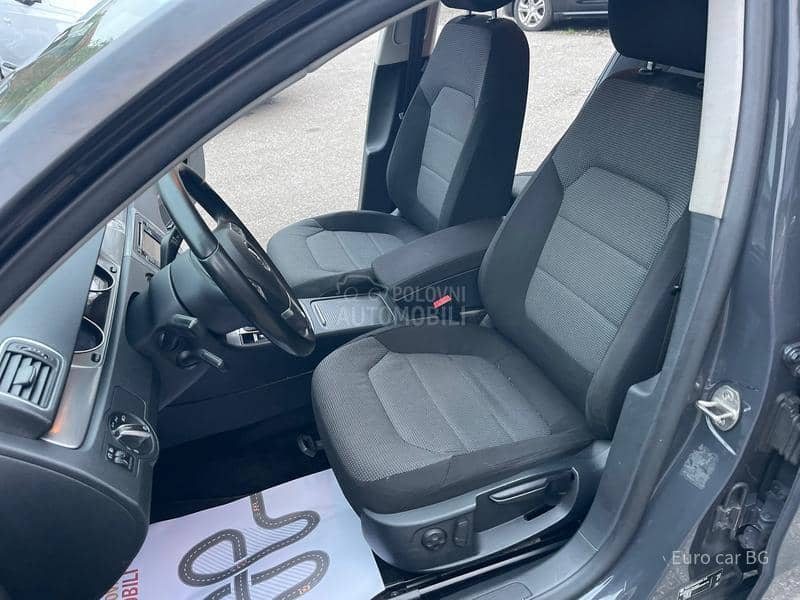Volkswagen Passat B7 N A V I