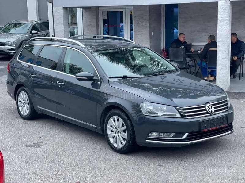Volkswagen Passat B7 N A V I