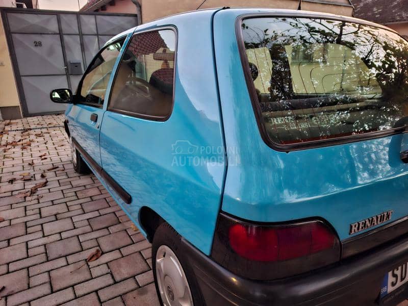 Renault Clio 1.9