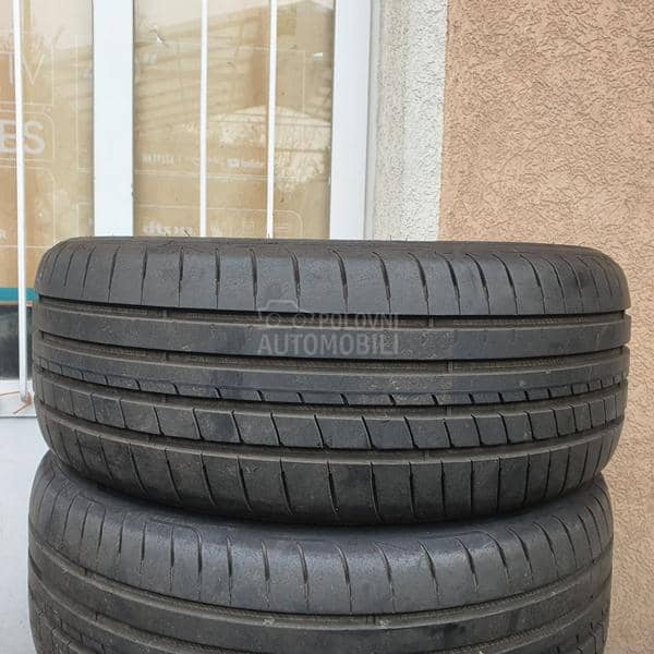 Goodyear 215/45 R18 Letnja
