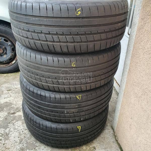 Goodyear 215/45 R18 Letnja
