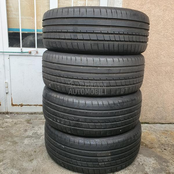 Goodyear 215/45 R18 Letnja