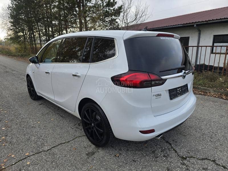 Opel Zafira 2.0CDTI COSMO