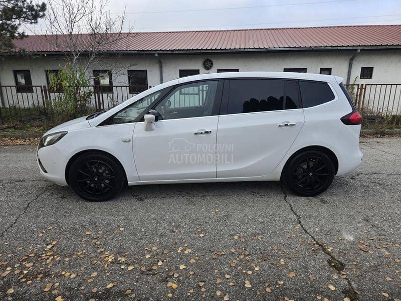 Opel Zafira 2.0CDTI COSMO