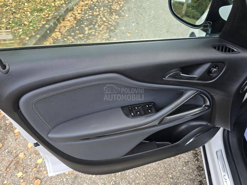Opel Zafira 2.0CDTI COSMO