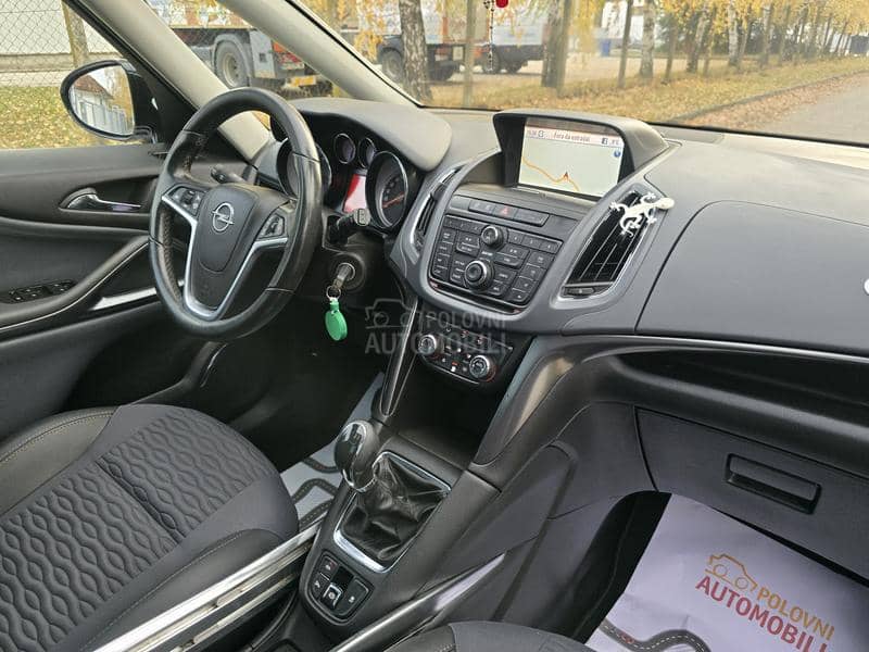Opel Zafira 2.0CDTI COSMO