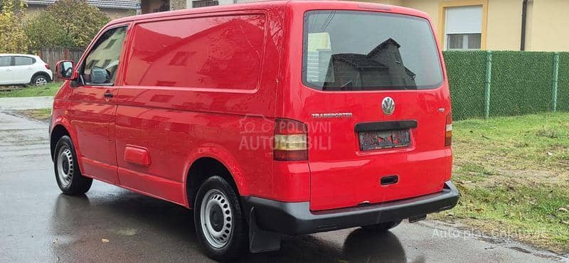 Volkswagen Transporter T5 2,5 tdi