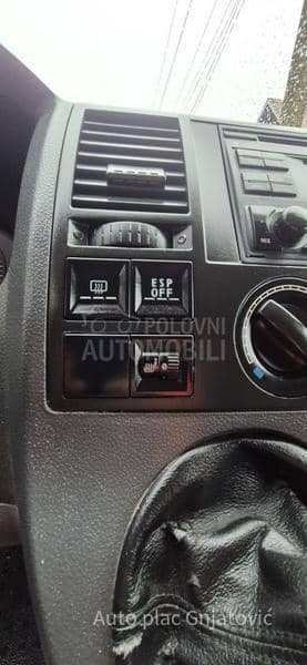 Volkswagen Transporter T5 2,5 tdi