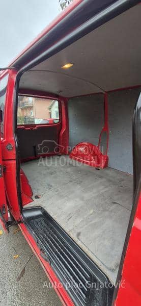 Volkswagen Transporter T5 2,5 tdi