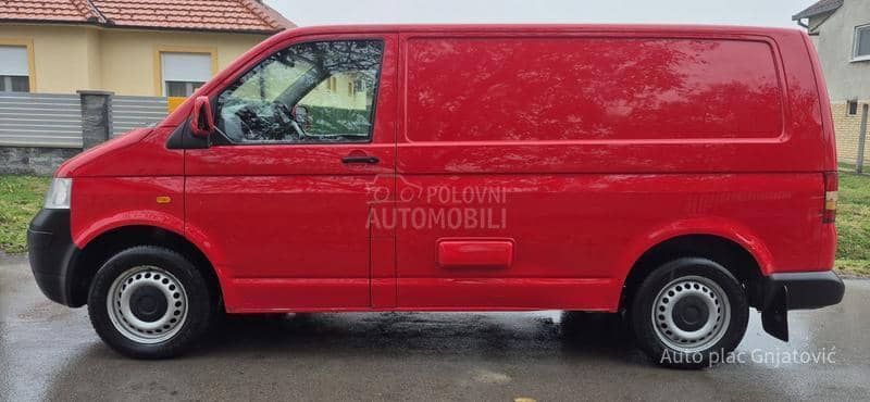 Volkswagen Transporter T5 2,5 tdi