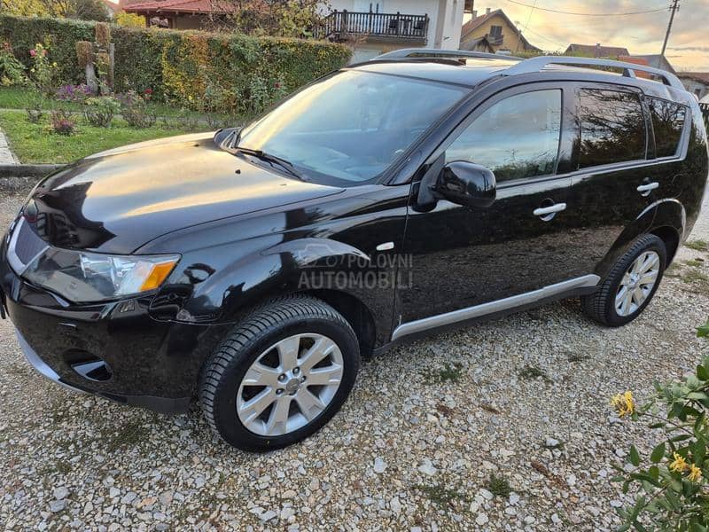 Mitsubishi Outlander 4WD