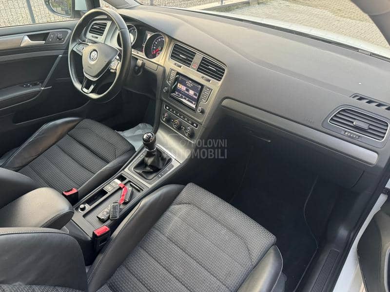 Volkswagen Golf 7 1.4 TSI R-Line