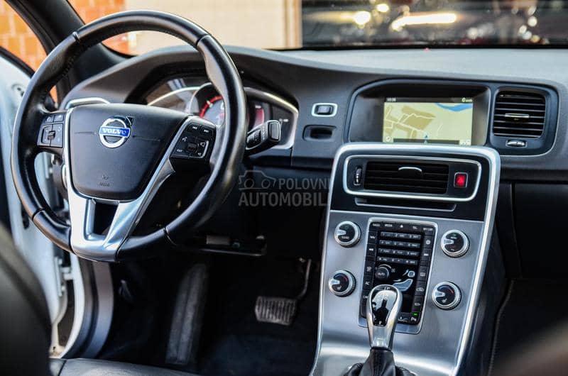 Volvo S60 2.0 Summum