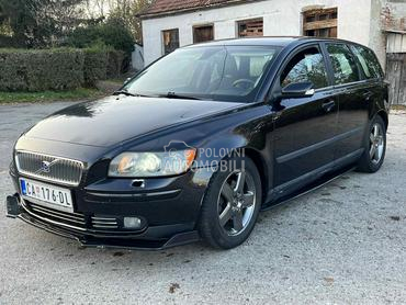 Volvo V50 