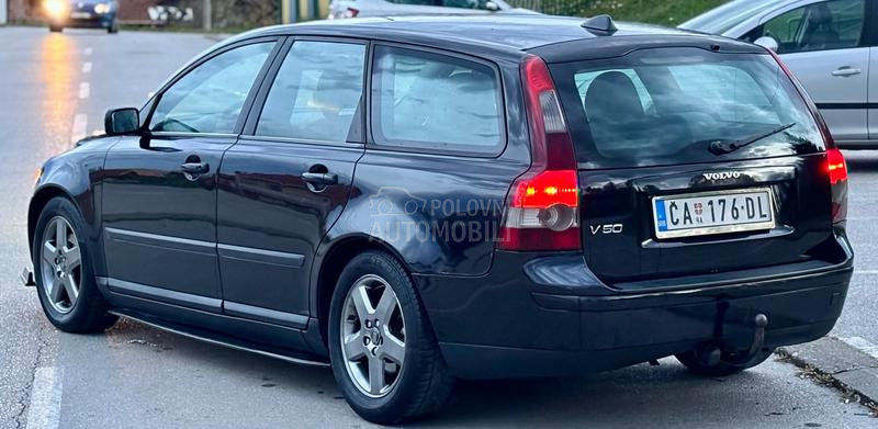 Volvo V50 