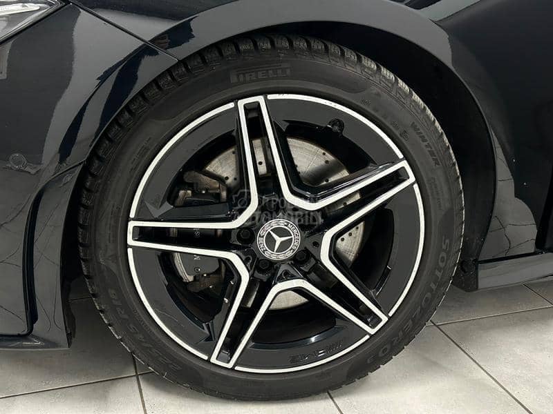 Mercedes Benz CLA 200 AMG LINE PAN AMB