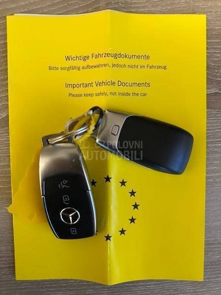 Mercedes Benz CLA 200 AMG LINE PAN AMB