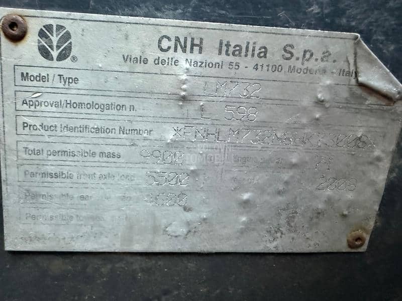 New Holland LM732
