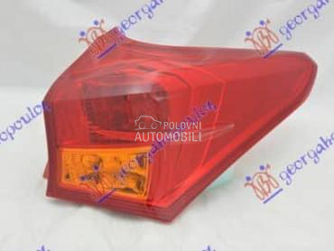STOP LAMPA SPOLJASNJA Desno za Toyota Auris od 2012. do 2015. god.