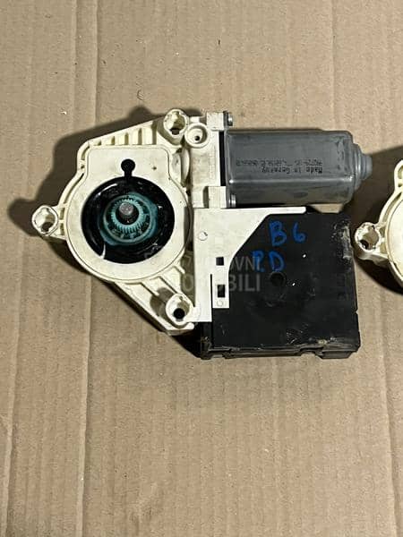 Prednji motorici podizaca