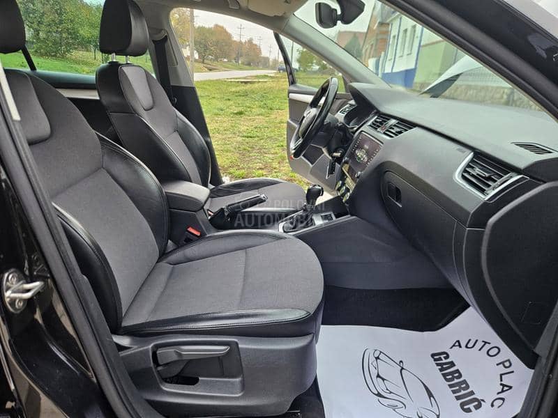 Škoda Octavia 1.6 TDI DSG F1