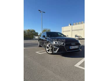 Audi A4 40TFSI S-line Matrix