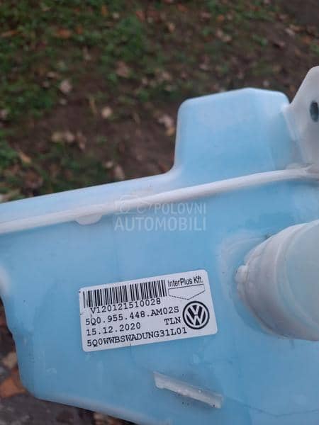 Posuda za tecnost brisaca