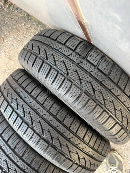 Continental 185/65 R15 Zimska