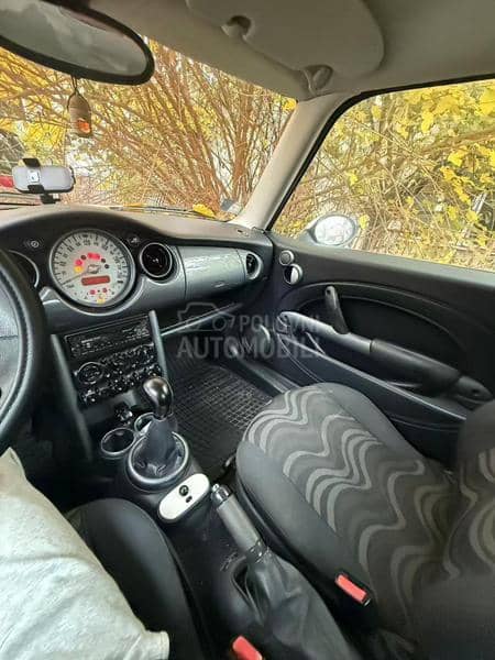 MINI Cooper 