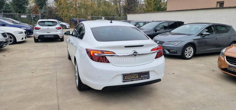Opel Insignia COSMO