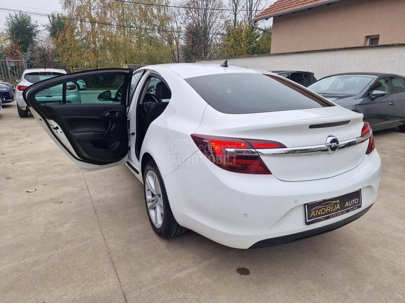 Opel Insignia COSMO