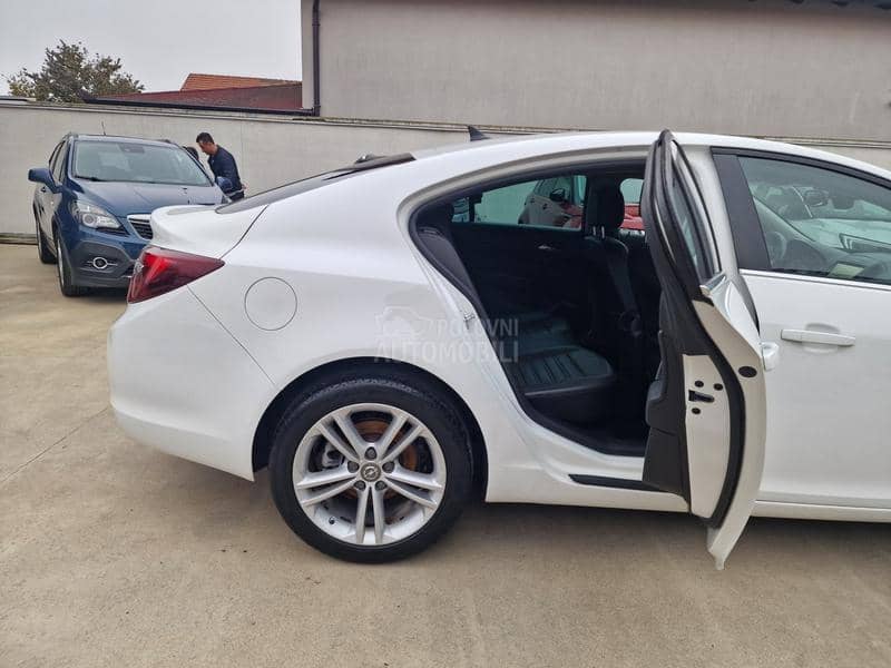 Opel Insignia COSMO