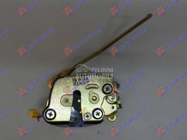 BRAVA PREDNJIH VRATA Desno za Toyota Hilux od 1994. do 1997. god.