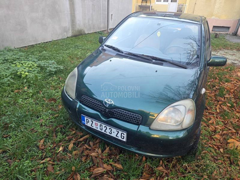 Toyota Yaris 980