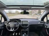 Peugeot 208 1.2 GT line