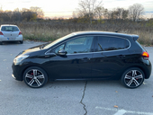 Peugeot 208 1.2 GT line
