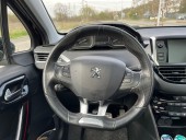 Peugeot 208 1.2 GT line