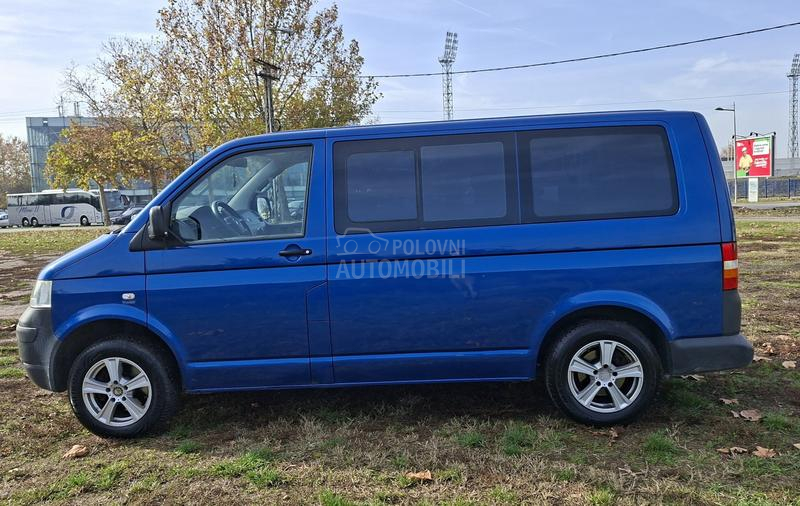 Volkswagen Transporter T5 2.5 TDI