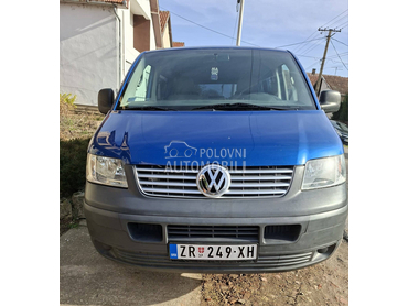 Volkswagen Transporter T5 2.5 TDI
