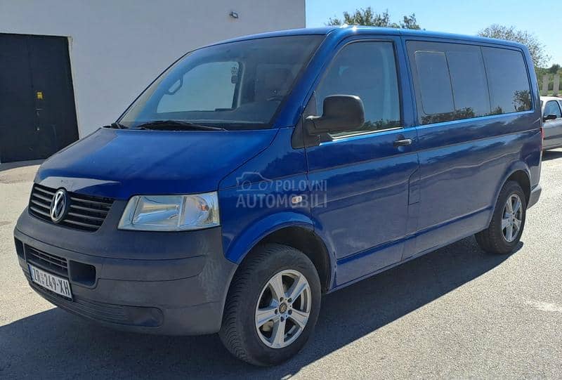 Volkswagen Transporter T5 2.5 TDI