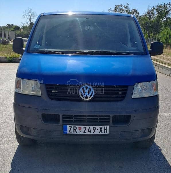 Volkswagen Transporter T5 2.5 TDI