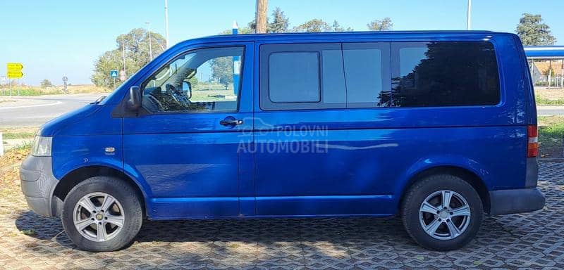 Volkswagen Transporter T5 2.5 TDI