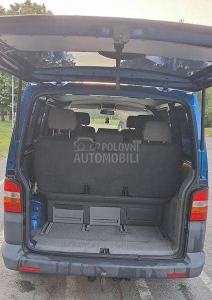 Volkswagen Transporter T5 2.5 TDI